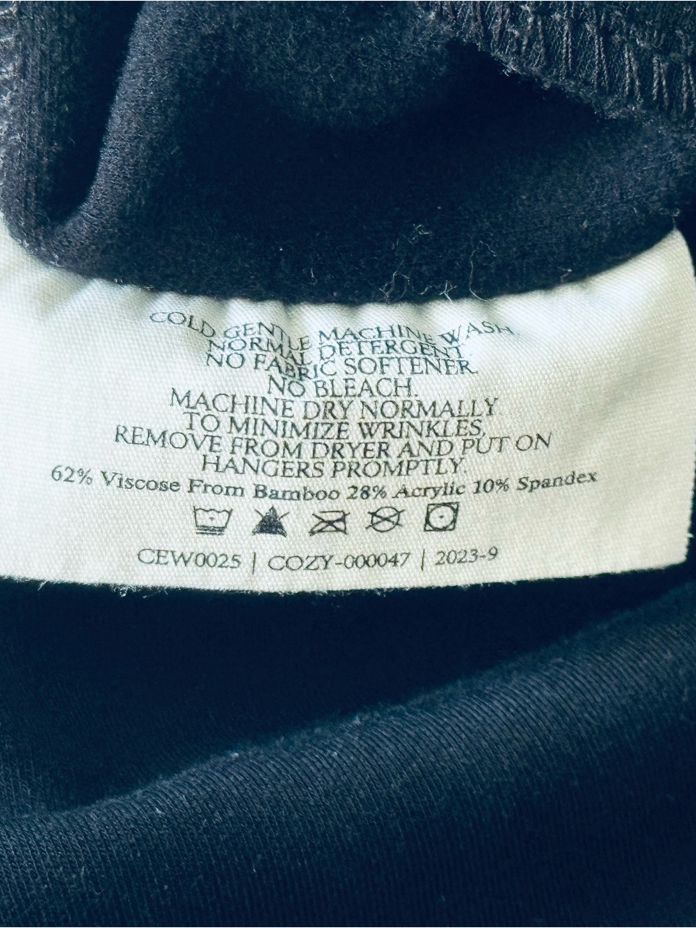 Cozy Earth Brushed Bamboo Pullover Crew size S - Picture 8 of 11